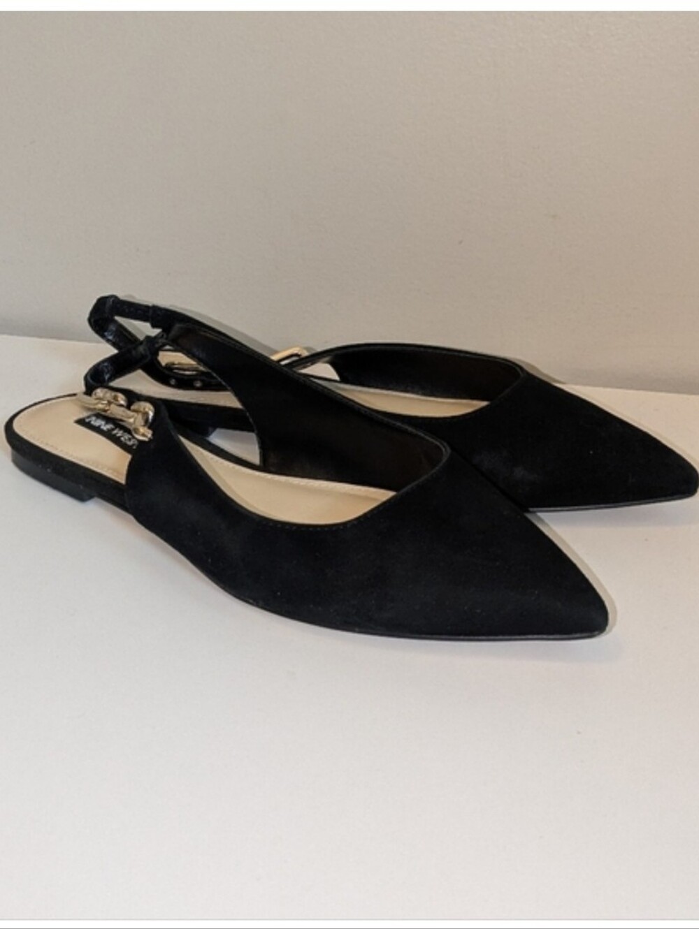 Nine-West Black Pointed Slingback Flats with Chain Accent 8.5